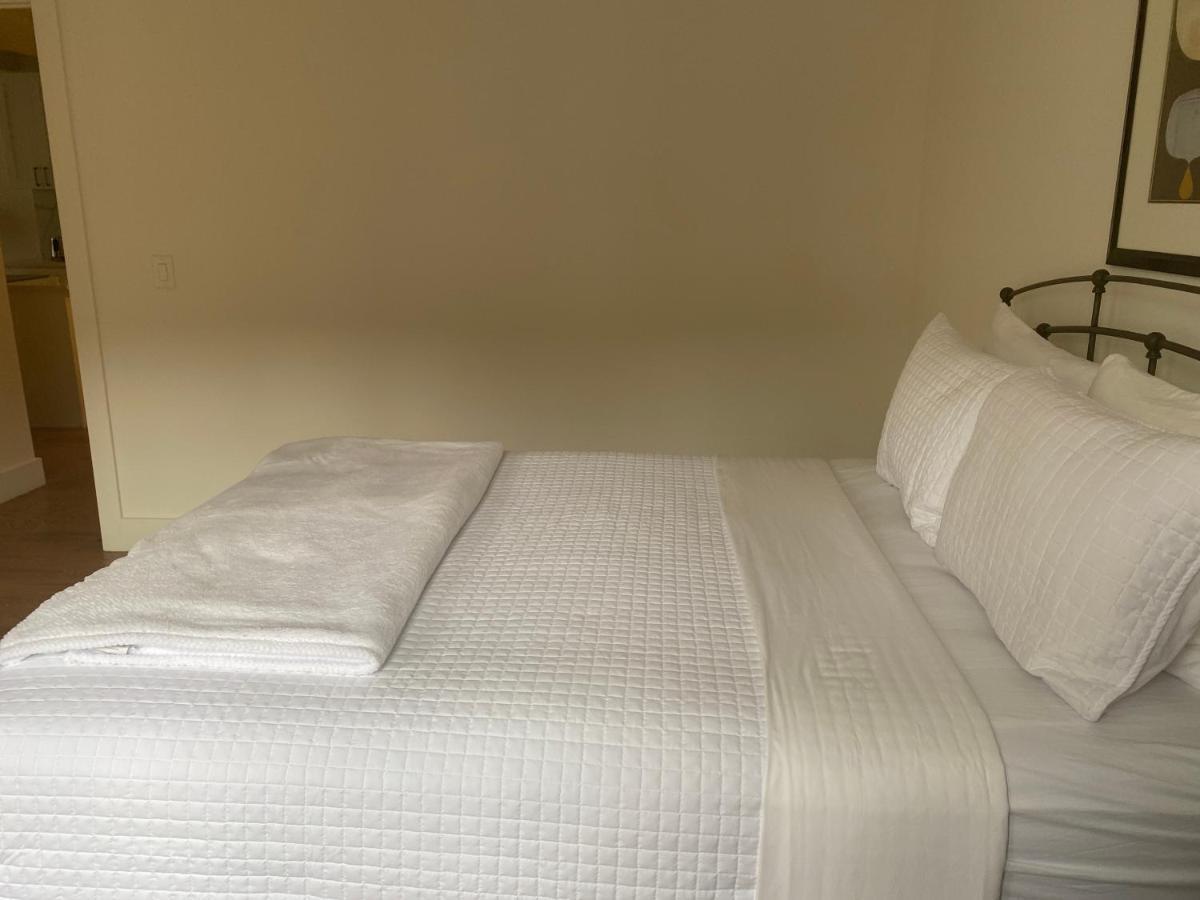 Central Park Apartments 30 Day Stays New York Exterior photo