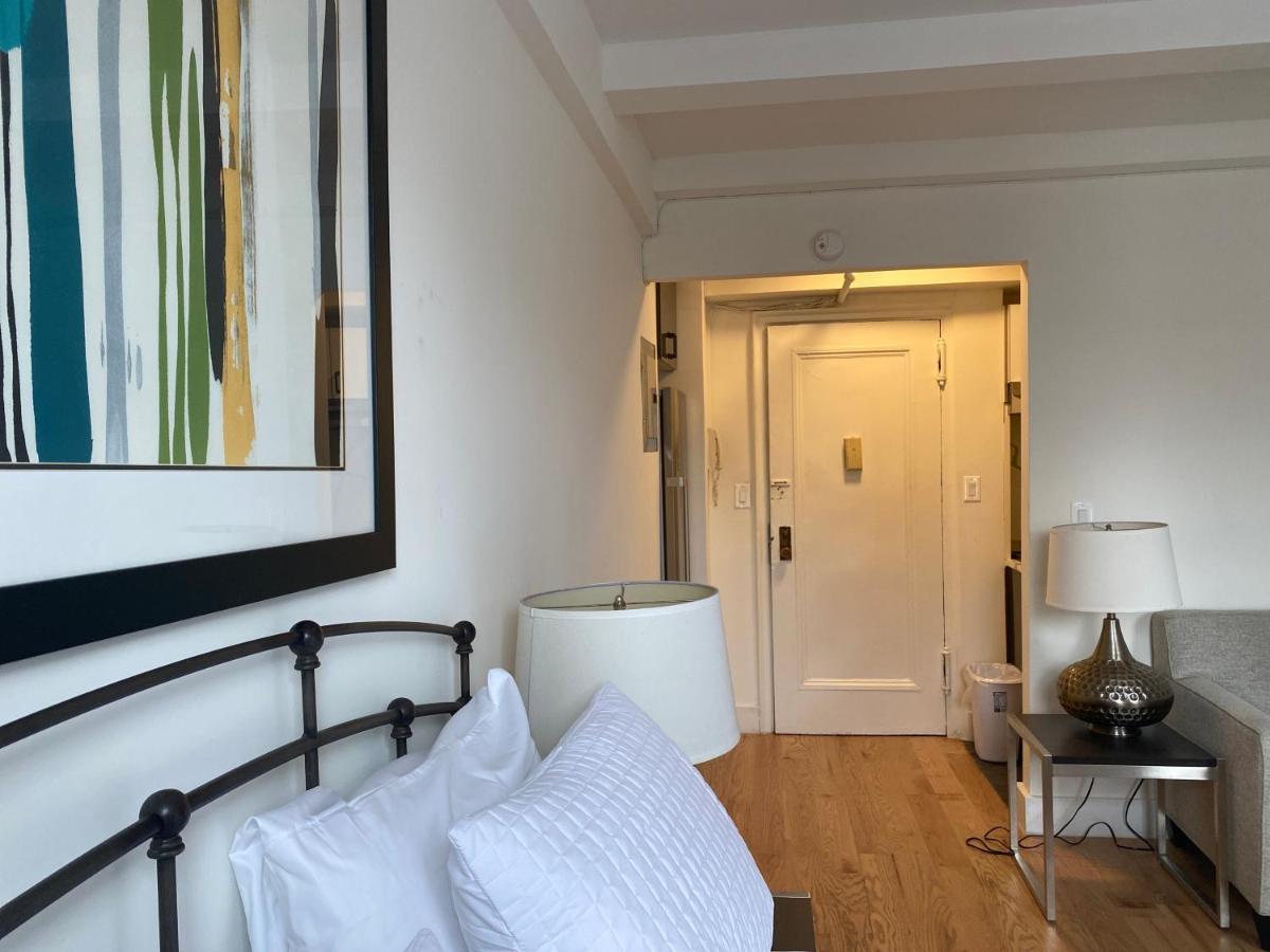 Central Park Apartments 30 Day Stays New York Exterior photo